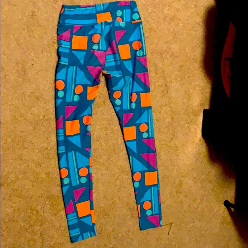 Lularoe shape print leggings